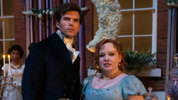 A estrela de Bridgerton, Nicola Cochlan, diz que as cenas sexuais da terceira temporada são intimidadoras, mas brilhante no filme