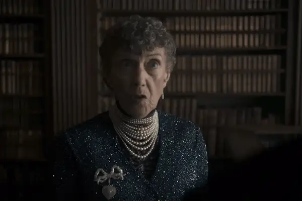 Die Kronfiguren, die von den schlimmsten zu besser klassifiziert sind (Fotos)