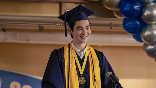 Der Sommer I Gurn Basting Star, Sean Kaufman, erklärt, warum Staffel 2 sich anders anfühlt (Video)