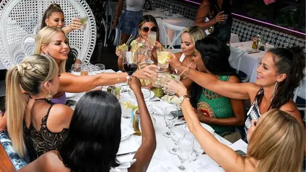 O ex -funcionário sob a acusação de telhado é uma boa demonstração de relatar comportamento sexual inadequado de Gary King