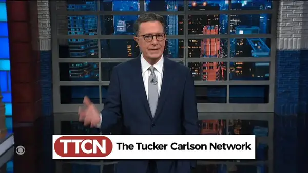 Stephen Colbert Trolls Tucker Carlson mit einer Wohltätigkeitsort -Site, die nach dem Fox Fox -Hostübertragungsdienst benannt ist