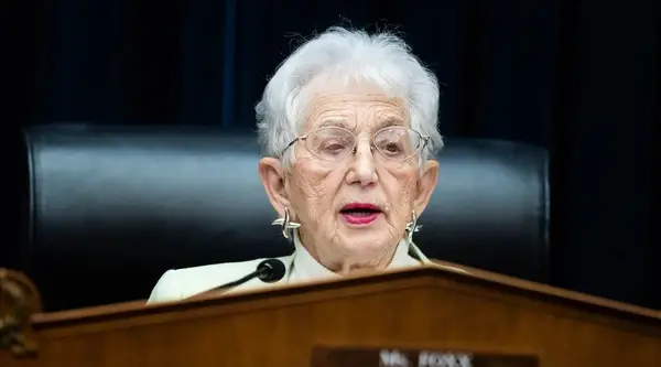 J.D. Vance sagt, dass wir Viktor Orbáns autoritärer Ansatz für Campusproteste übernehmen müssen