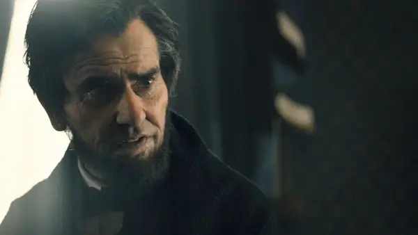 Hamish Linklater Abraham Lincoln in 