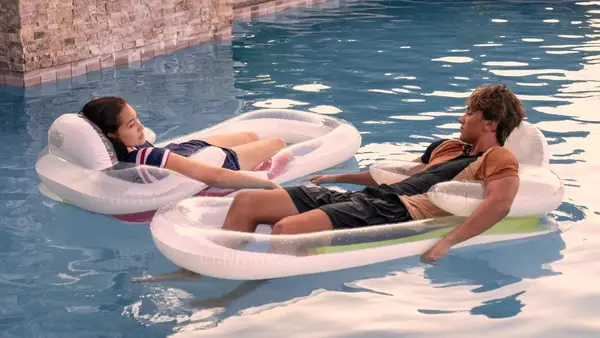 Lola Tung and Gavin Casalegno in Season 2 of 