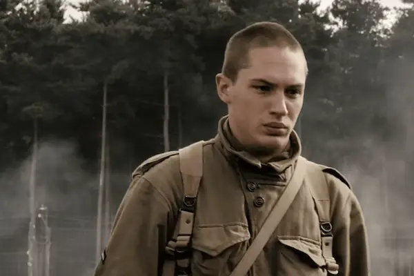 Die Evolution von Tom Hardy: Von der Band der Brüder zu Gift (Fotos)