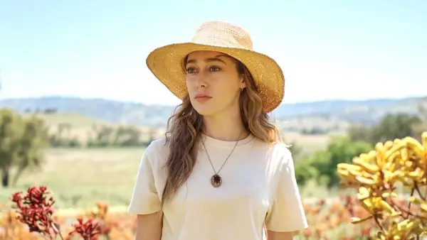 As flores perdidas de Alice Hart, explica Showrunner: A instalação de uma tampa não é a maneira de seguir