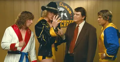 Transfira ou deixe -o sair: a garra de ferro em Max, um drama emocionante em um lutador condenado à família, dirigido por um extraordinário Zac Efron