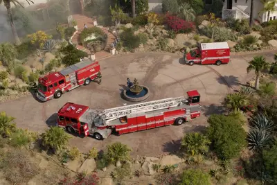 118 fire trucks seen outside Hummingbird Nest Ranch on 