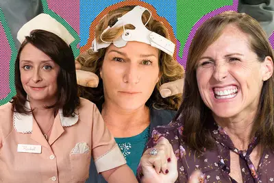 As mulheres do final dos anos 90 no sábado à noite têm um momento