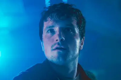 FIVE NIGHTS AT FREDDY