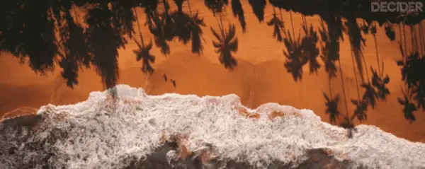 pluribus ep9 CAMMINANDO SULLA SPIAGGIA DALL'ALTO E