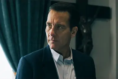 Das Ende von Monsieur Spade erklärte: Wie schließt das Clive Owen AMC Crime Drama ab?