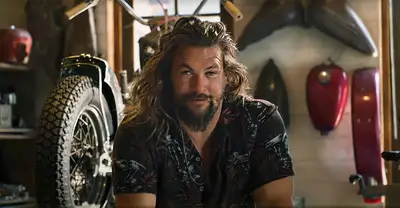 Transfira ou solte: em The Roam em Max, a série de viagens escandalosas e adoráveis de Jason Momoa