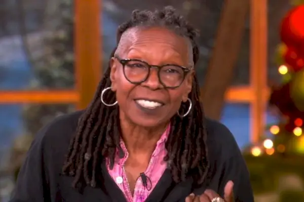 'Whoopi Goldberg do The View alerta que o legado de Trump desaparecerá como gás no deserto se ele não começar a trabalhar para o povo