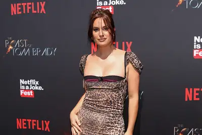 Tradotto o omet: Hannah Berner: We Minne all'alba a Netflix: Riskeño -Kader, Meeting!