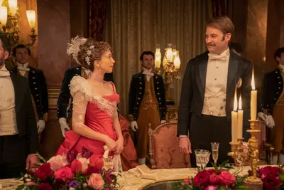 taissa-farmiga-ben-lamb1