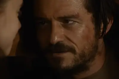 Orlando Bloom in Red Right Hand