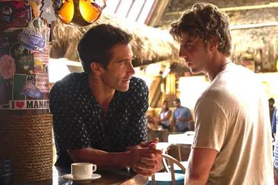 Les tatouages de Jake Gyllenhaal dans la maison de la route sont une ode sur feu Patrick Swayze: je voulais juste l'honorer