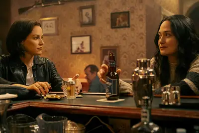 Wird es unter der Brücke eine zweite Staffel geben? Die Showrunner sind sich nicht sicher: Wir alle bleiben viel