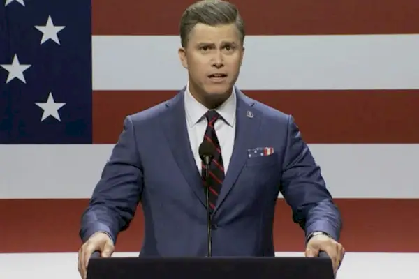 'SNL' brucia Pete Hegseth mentre Colin Jost ritorna con un'impressione feroce