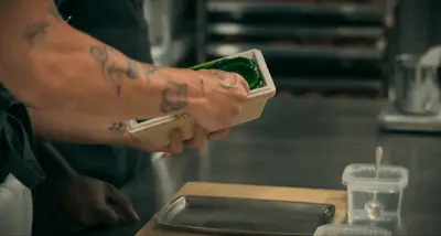 THE BEAR 204 GELATIN