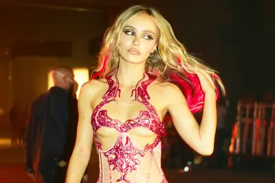 O ídolo da HBO é baseado em uma história real? Como o culto da indústria da música inspirou Weeknd e Sam Levinson