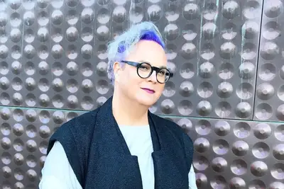 Ana Arriola é de drogas reais e projetou o iPhone?