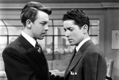 TRIANGLE OF SADNESS MOVIE REVIEW