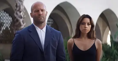 Trasferiscilo o lascialo uscire: Operation Fortuna: War Cunning a Starz, un ragazzo vaniglia Ritchie