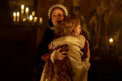 Revisión de convertirse en Elizabeth: una nueva era audaz para los dramas Tudor de Starz