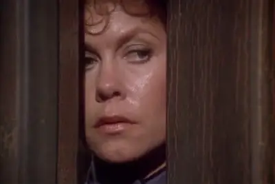 Elizabeth Montgomery era uma onda de assassinos na lenda de Lizzie Borden