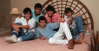 Transfira ou deixe sair: homens com frequência: revelam as crianças do pavão, um médico