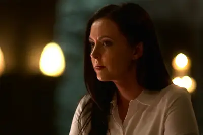 Chi è Katharine Isabelle? Rispondi all'ordine, Vera Stone