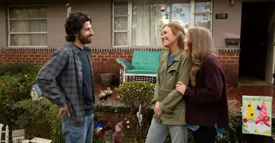 Prendilo o sono: Sam e Kate a Hulu, un dolce dramma sui genitori e i loro figli adulti con Dustin Hoffman e Sissy Spacekk