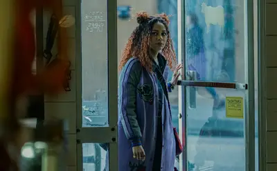 Transfira ou deixe sair: detetives mortos mortos na Netflix, como dois investigadores espectrais que resolvem casos na Terra e evitam a vida futura