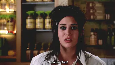 Lizzy Caplan Mean Girls
