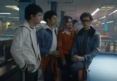 Transfira ou solte: a segunda temporada permanente EVA em Netflix, onde Eva e Camilo rithin seu relacionamento com a gravidez