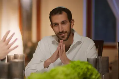 Jewish Matchmaking. Ori in episode 1 of Jewish Matchmaking. Cr. Courtesy of Netflix © 2023