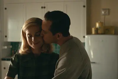 Química -Teades Showrunner criou o livro de Calvin porque Lewis Pullman era bom demais