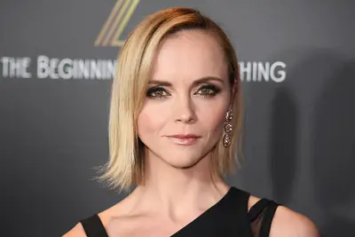 Christina Ricci era una volta nuda in un film per dimenticare di essere nuda: funzionava