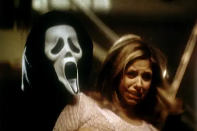 SCREAM 2, Sarah Michelle Gellar, 1997, mask