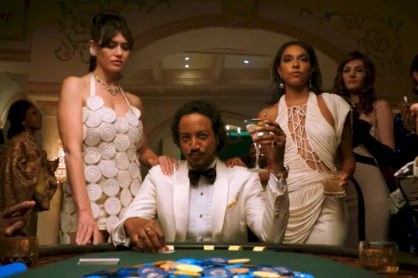 Sr. Diabaté jogando pôquer em