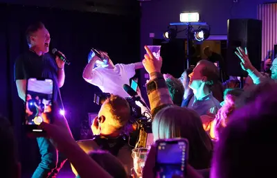 Transferência ou fora: Conan O'Brien tem que ir para Max, onde Conan ficou surpreso com seus fãs que moram no exterior