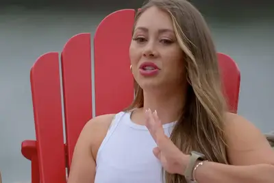 Love Is Blind - Sarah Ann