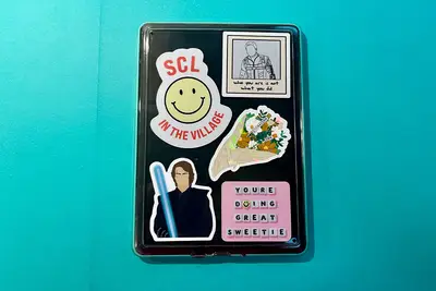 kindle back with case on