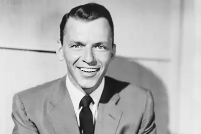 Frank Sinatra: tudo ou nada tece uma ótima história sobre a vida extraordinária e a carreira de Singer
