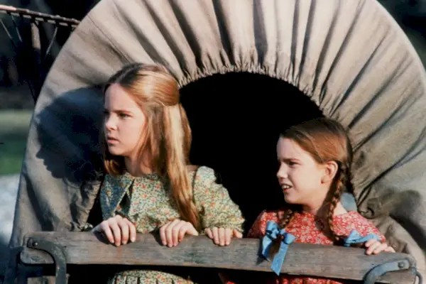 Melissa Gilbert se reúne com Little House on the Prairie Irmã Melissa Sue Anderson, diz que eles deixaram o passado para trás