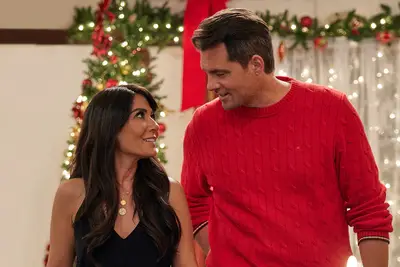 Senden oder weglassen: Wir wünschen Ihnen ein Weihnachtsfest, das in Hallmark verheiratet ist, wo ein Paar ihre Romanze in Alpaca-Ville wiederbelebt