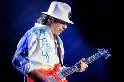 O documentário de Carlos Santana na Netflix? Onde você pode ver Carlos