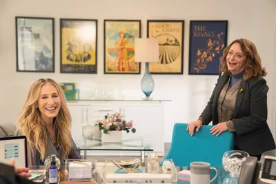 Riepilogo della seconda stagione della stagione 2 da e quindi: divertente, favoloso, non tragico